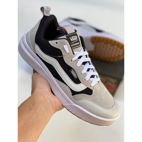 Tênis Vans Old Skool